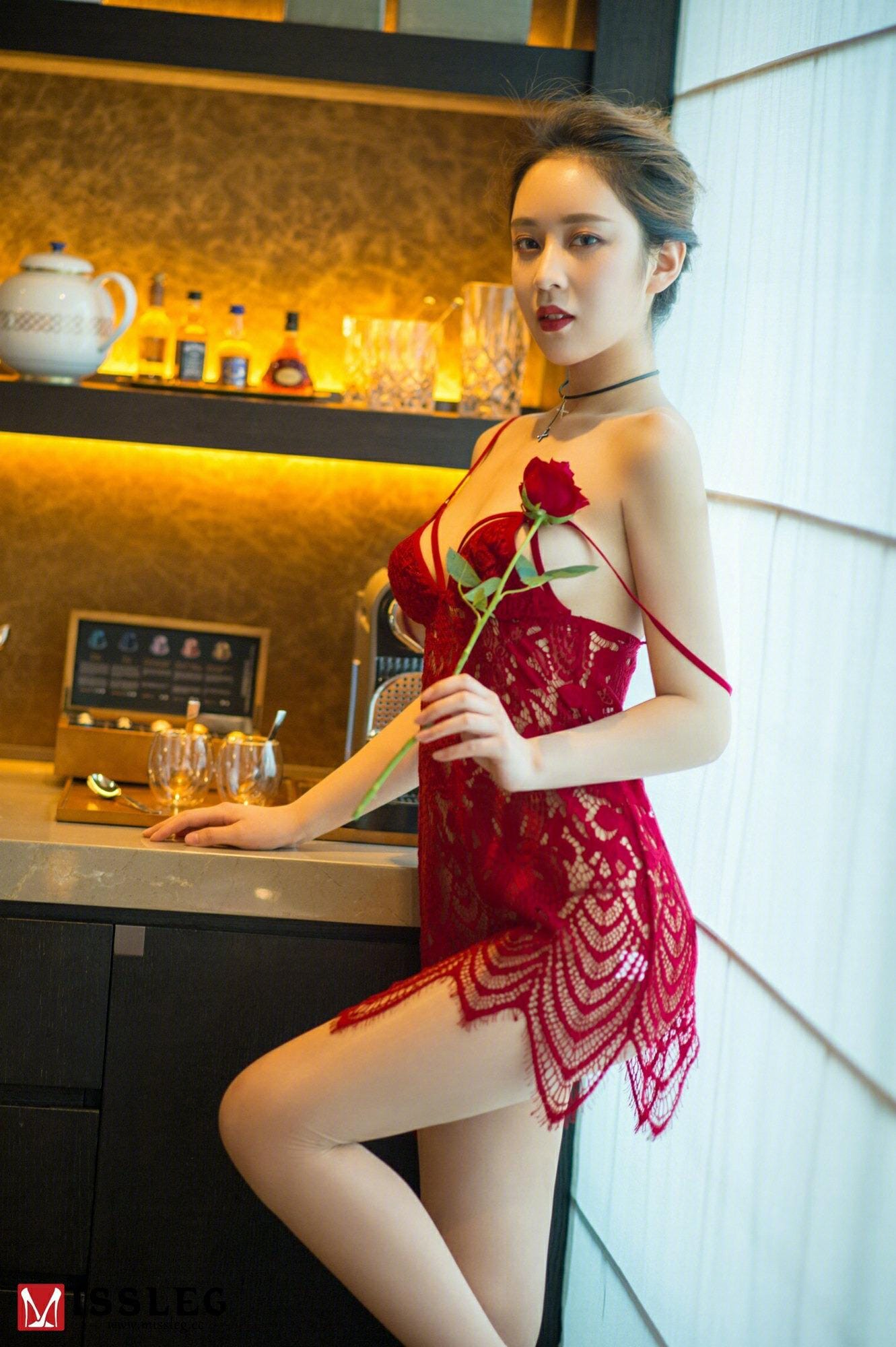 全裸无圣光